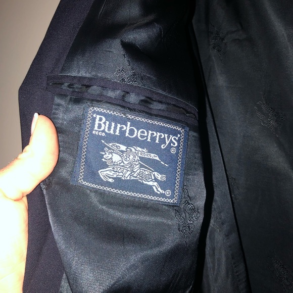 Burberry’s blazer, navy, EUC - Picture 6 of 9